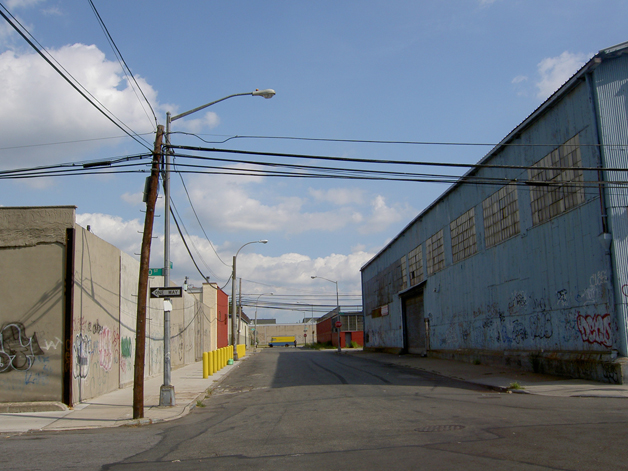 Queens Scene, near Noguchis Museum